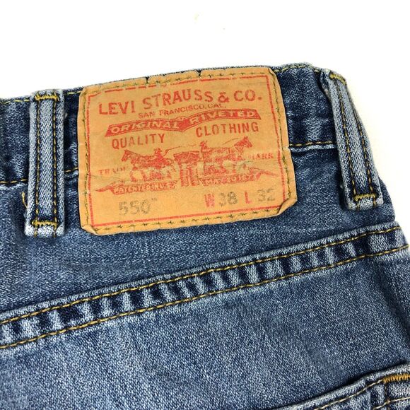 Levis 550 Light Wash Blue Denim Jeans Pants Bottoms Mens size 38x24 B33 - Picture 8 of 8